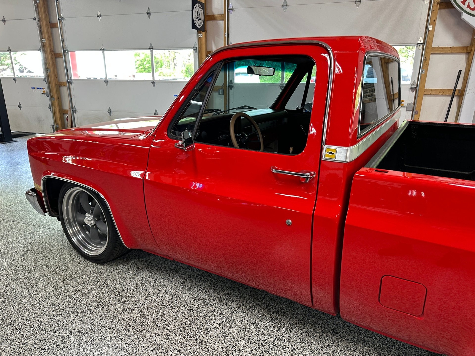 Chevrolet-C-10-1985-Pickup-Truck-29