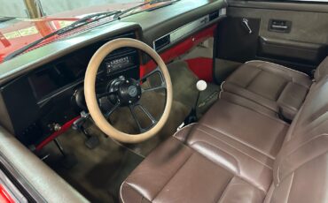 Chevrolet-C-10-1985-Pickup-Truck-3
