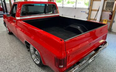 Chevrolet-C-10-1985-Pickup-Truck-31