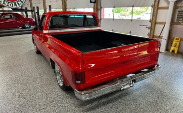 Chevrolet-C-10-1985-Pickup-Truck-32