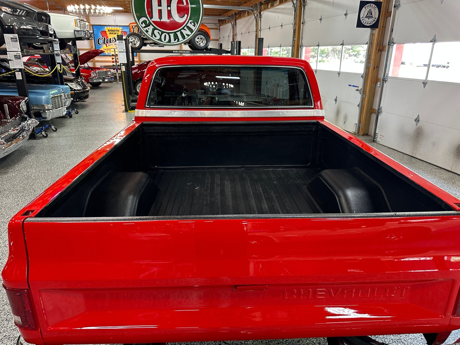 Chevrolet-C-10-1985-Pickup-Truck-33