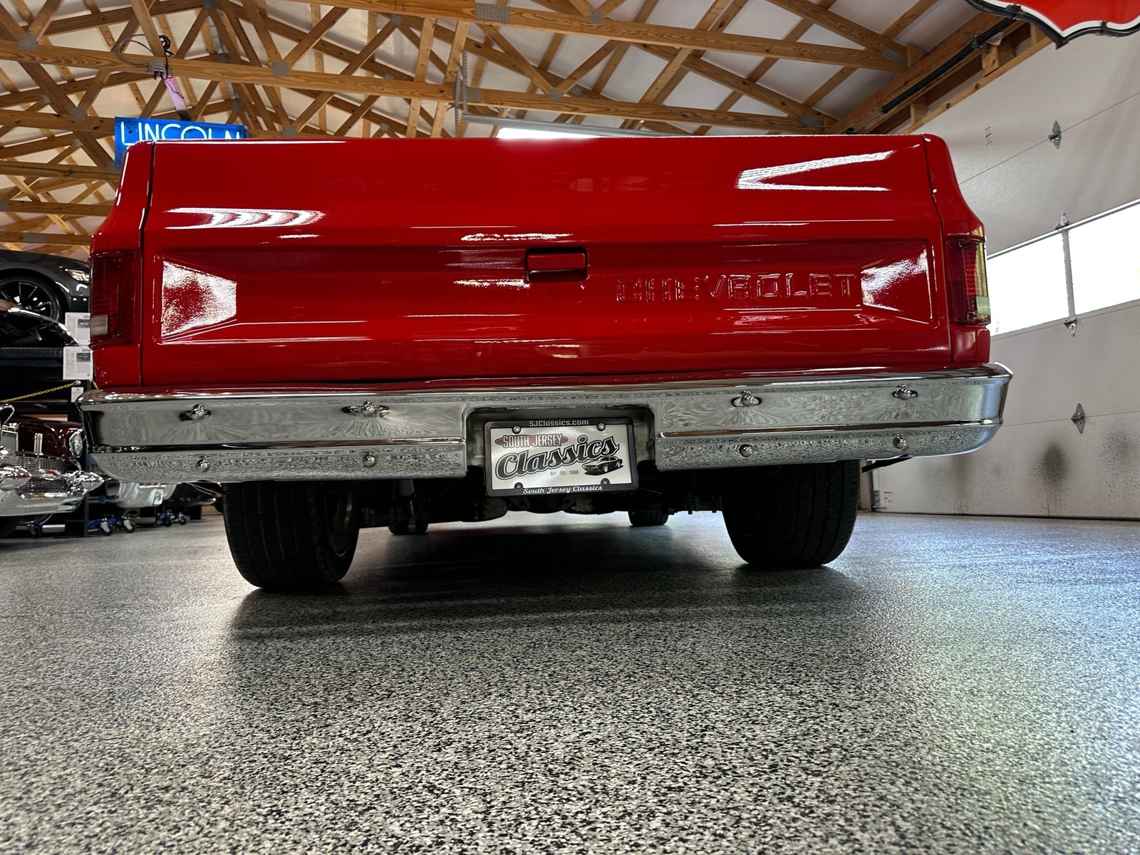 Chevrolet-C-10-1985-Pickup-Truck-36