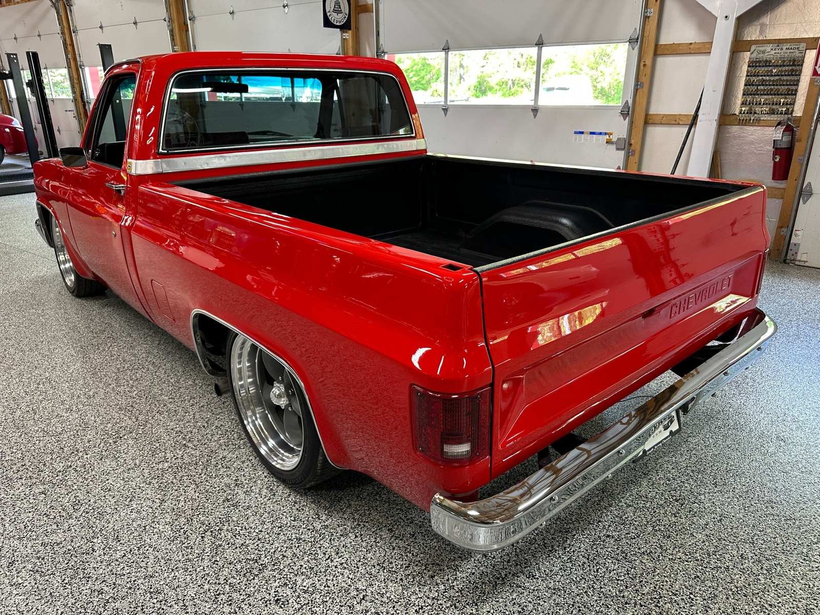 Chevrolet-C-10-1985-Pickup-Truck-4