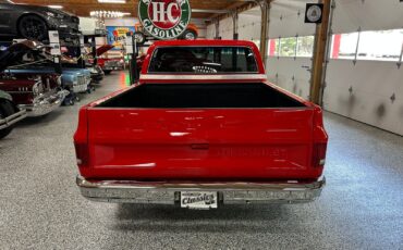 Chevrolet-C-10-1985-Pickup-Truck-5