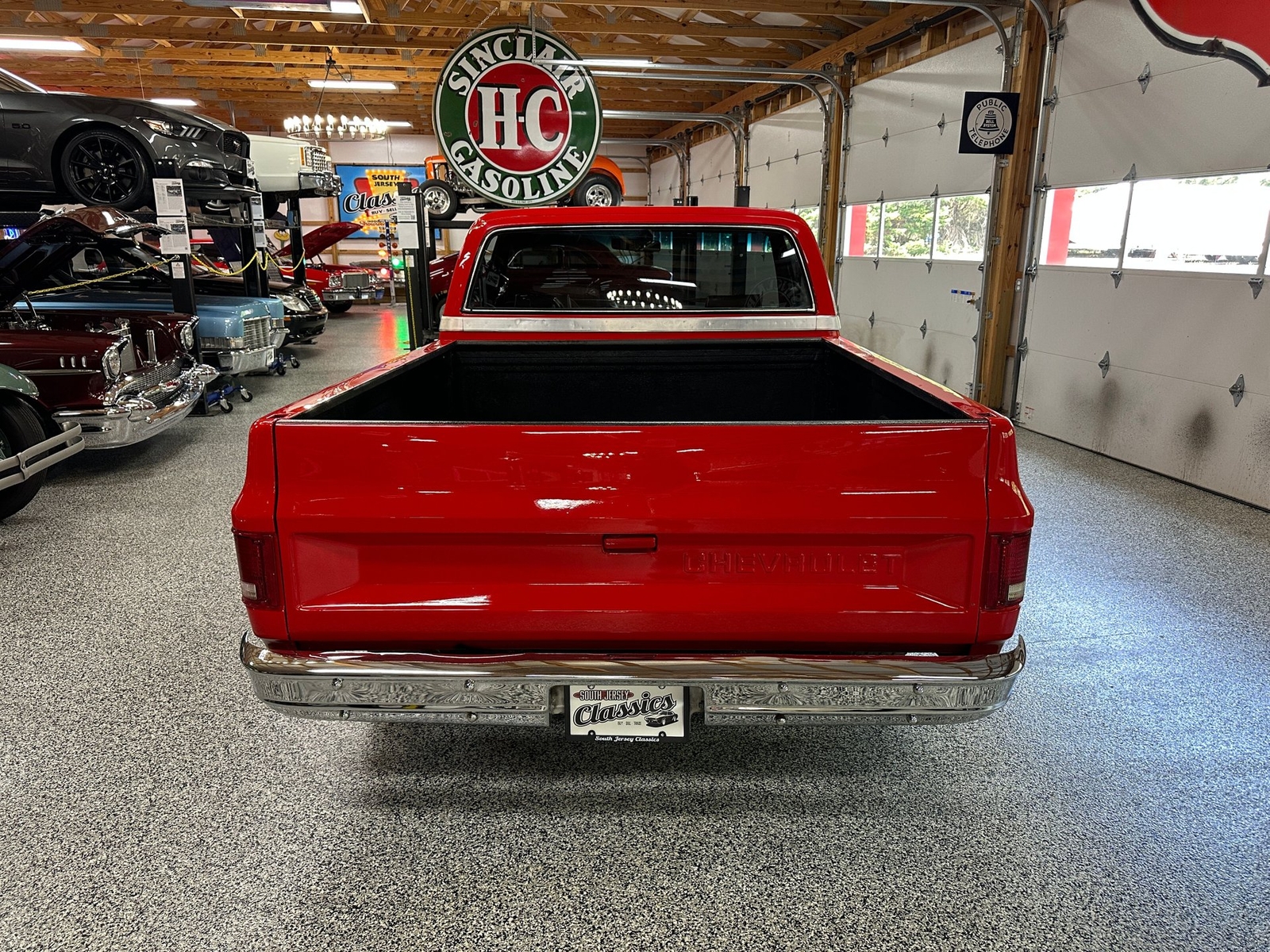 Chevrolet-C-10-1985-Pickup-Truck-5