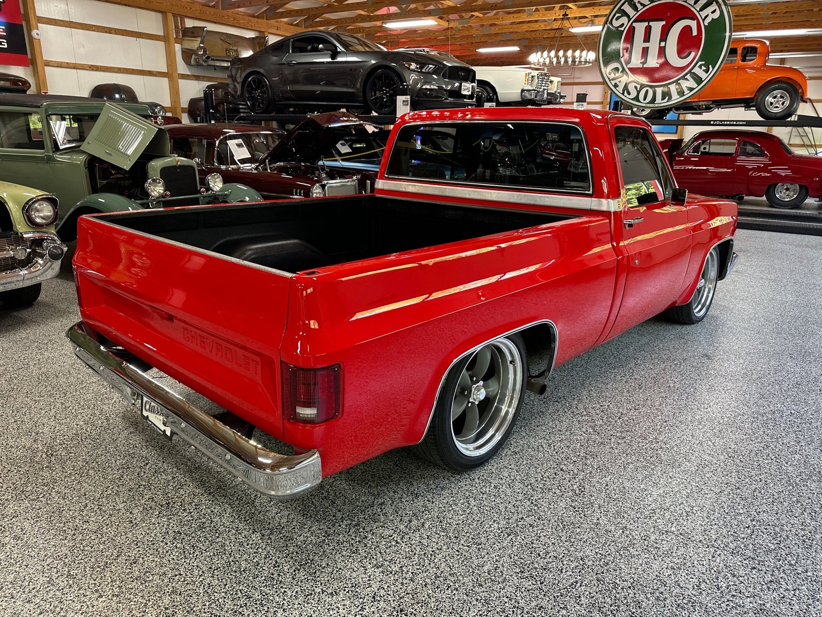 Chevrolet-C-10-1985-Pickup-Truck-6