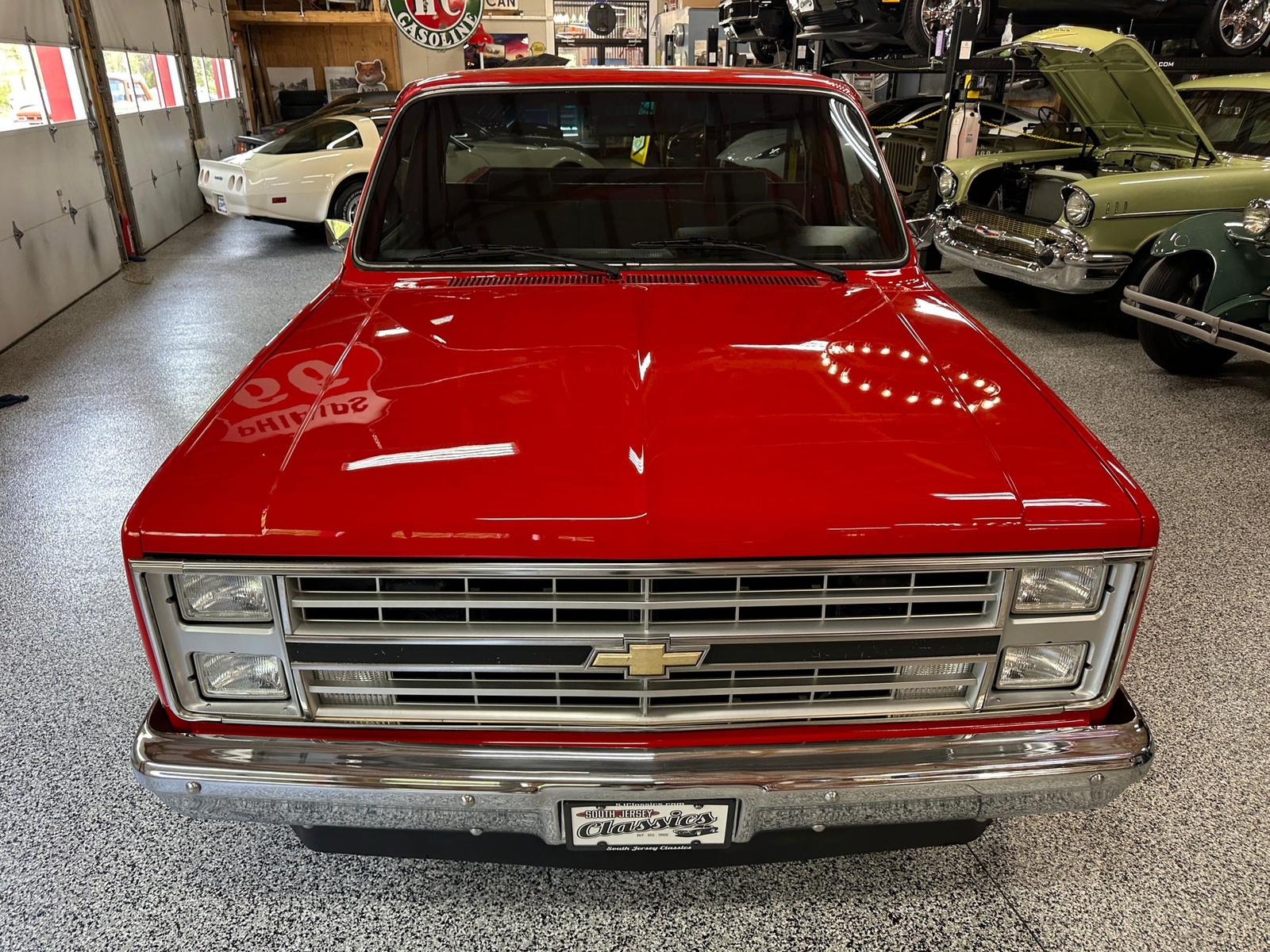 Chevrolet-C-10-1985-Pickup-Truck-9