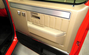 Chevrolet-C-10-1985-Truck-24