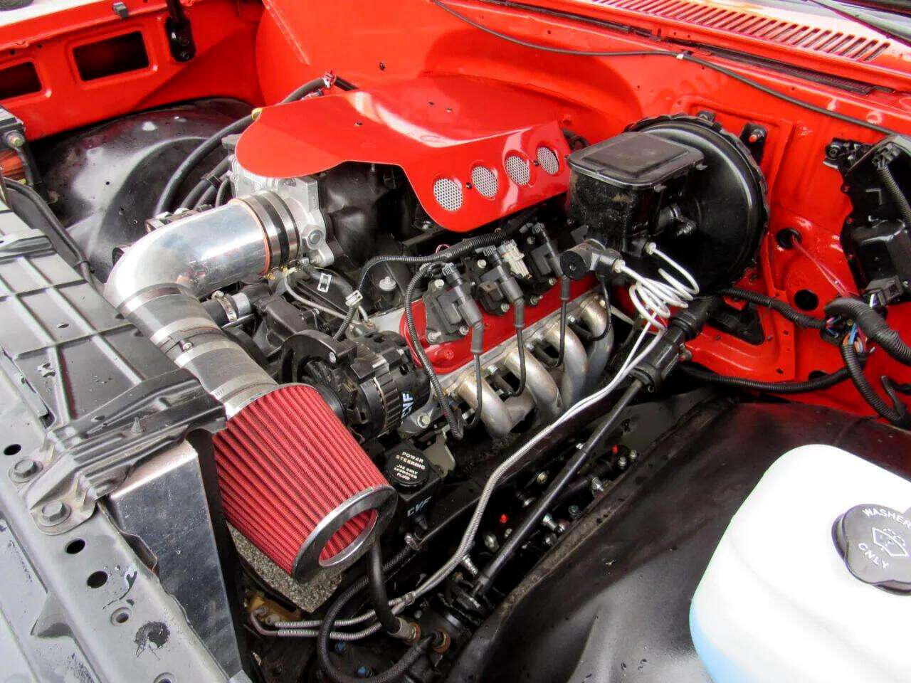 Chevrolet-C-10-1985-Truck-31
