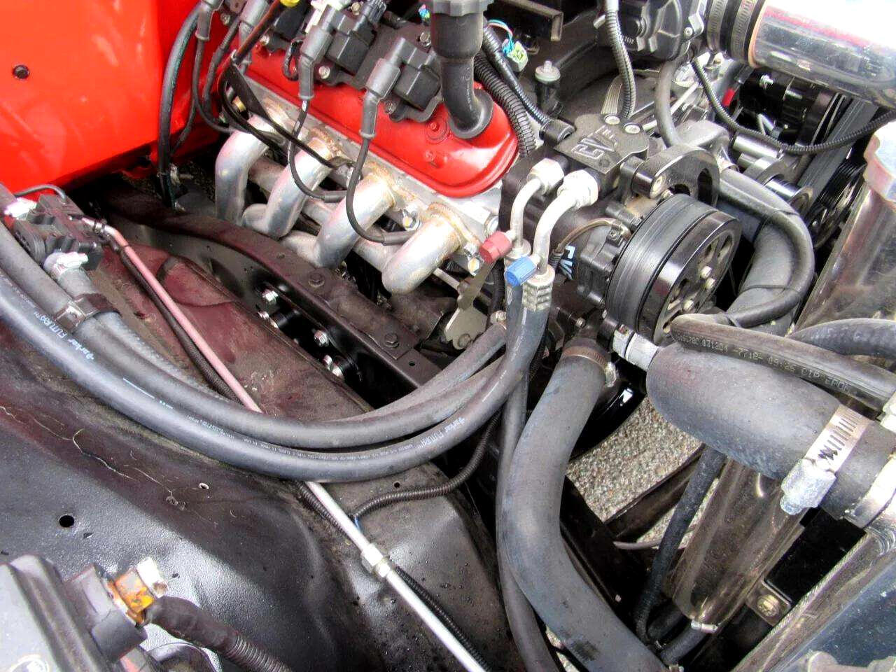 Chevrolet-C-10-1985-Truck-33