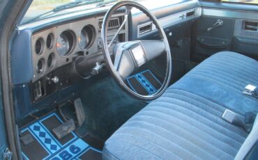 Chevrolet-C-10-1986-Standard-Cab-Pickup-14