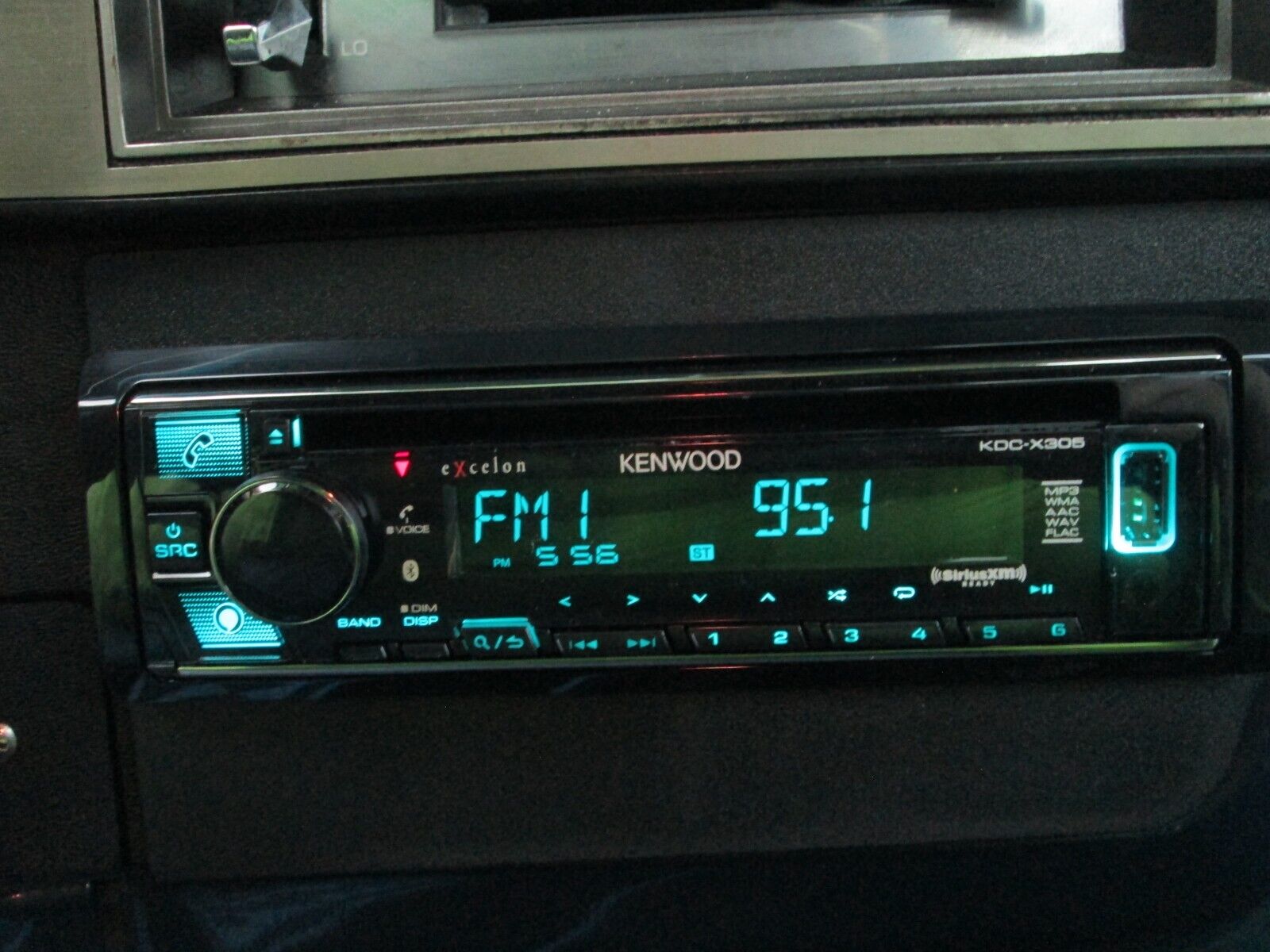 Chevrolet-C-10-1986-Standard-Cab-Pickup-17
