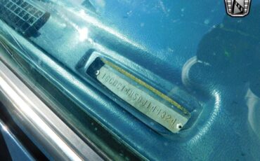 Chevrolet-C-10-1986-Standard-Cab-Pickup-21