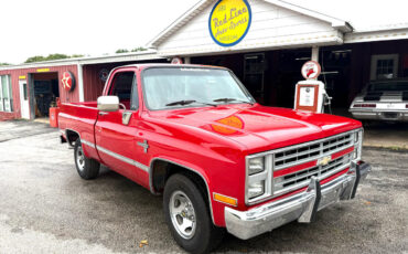 Chevrolet-C-10-1986-Truck-1