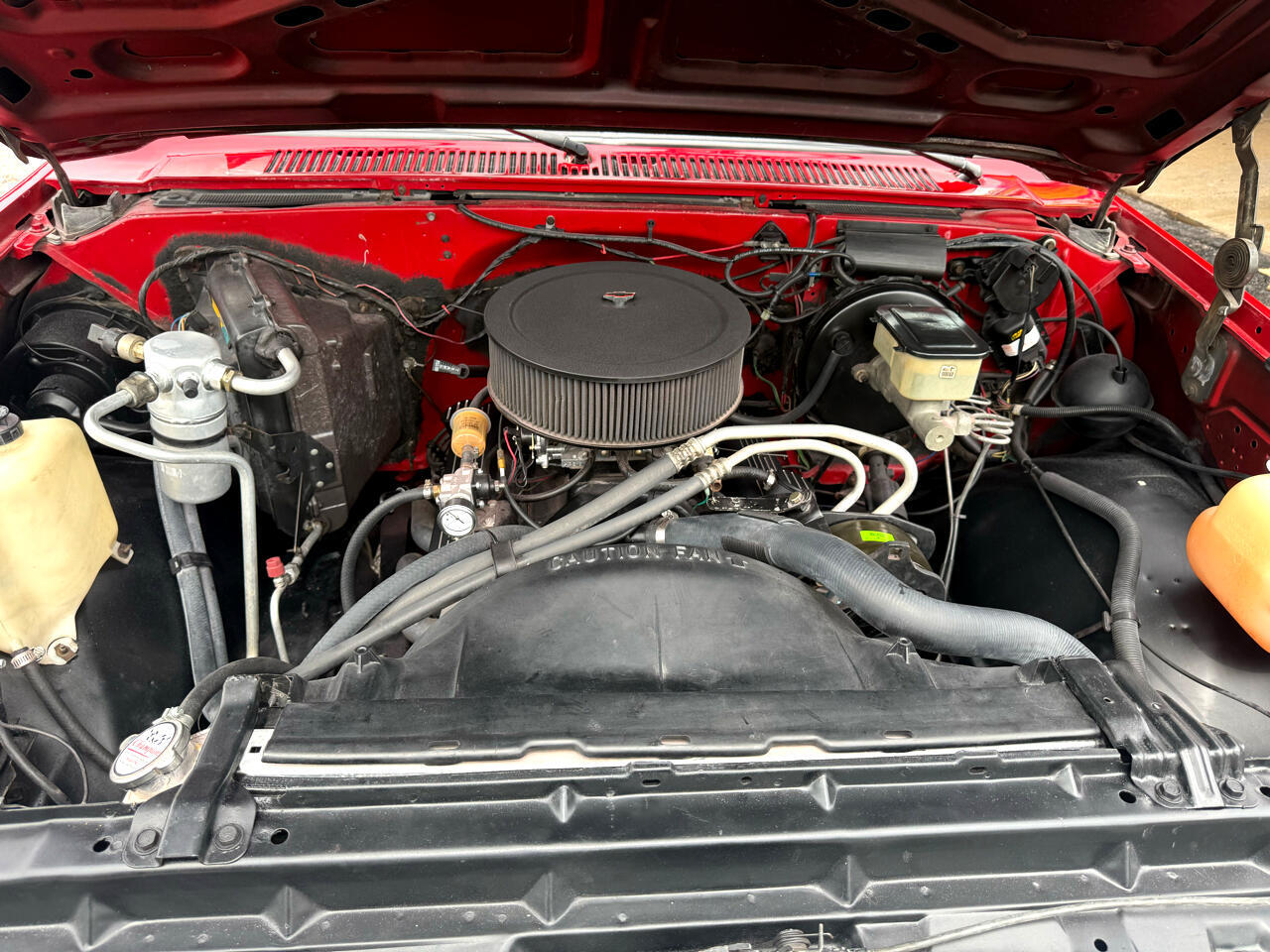 Chevrolet-C-10-1986-Truck-11