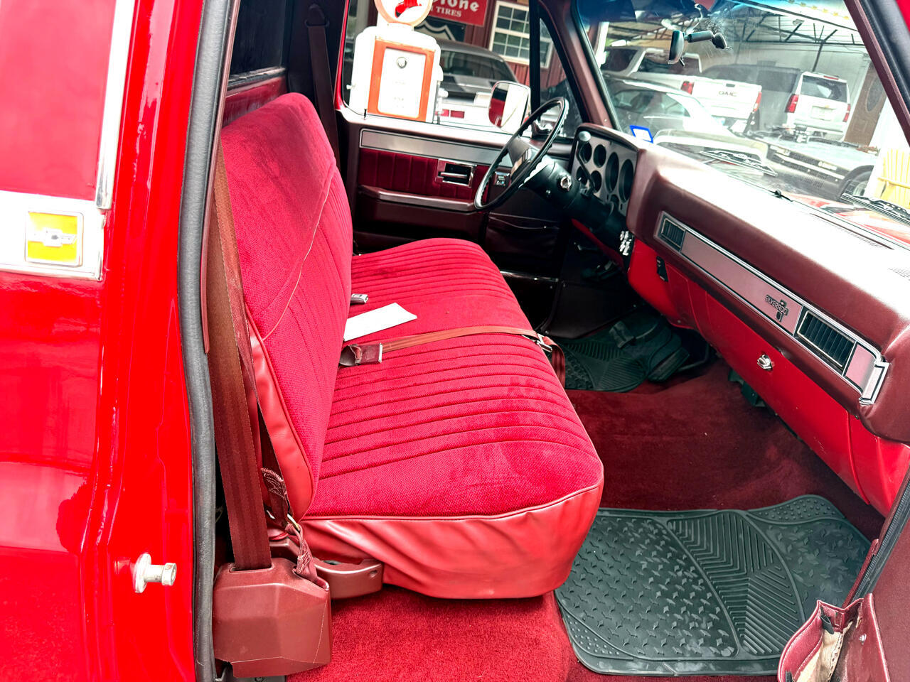 Chevrolet-C-10-1986-Truck-21
