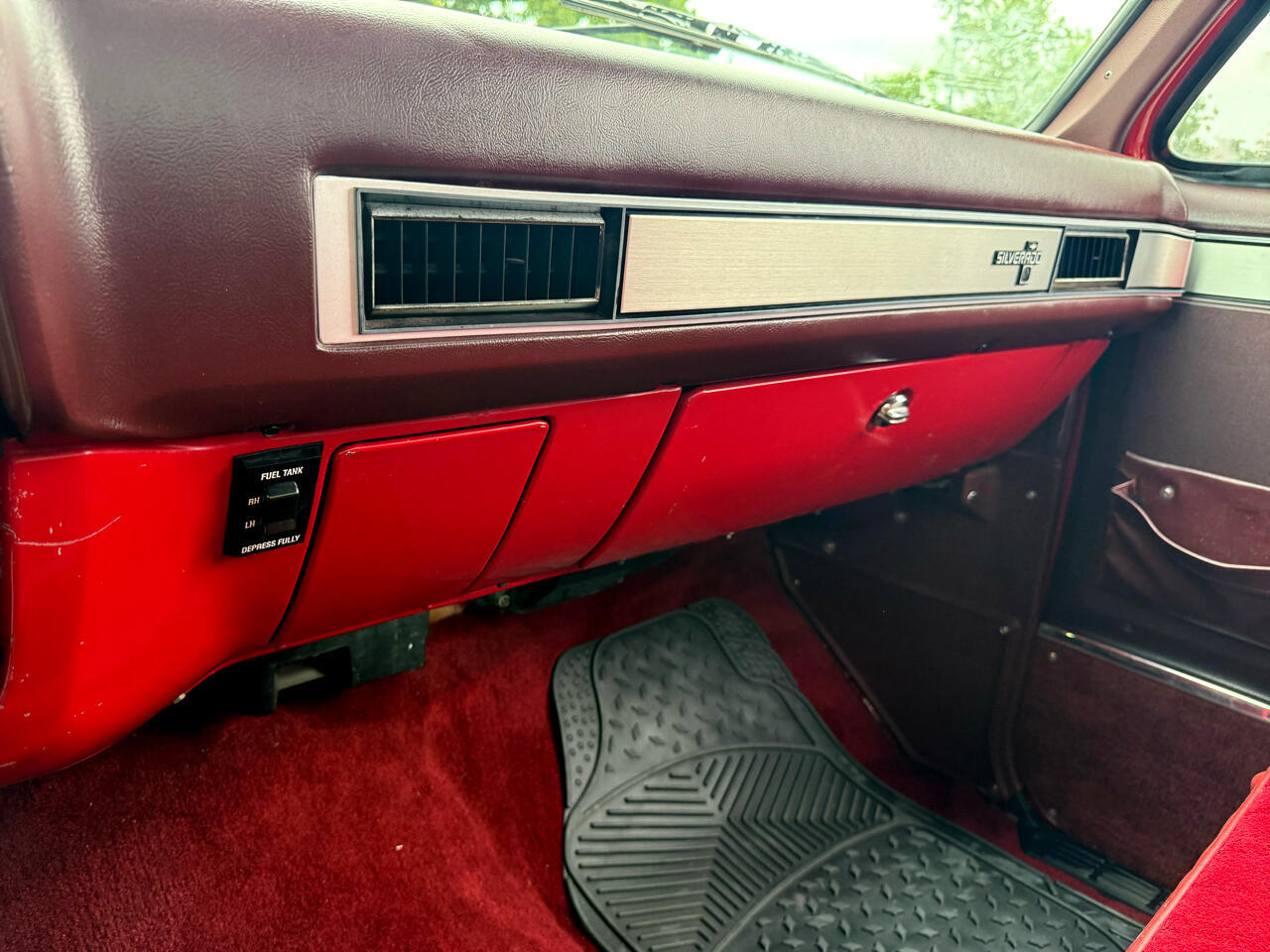 Chevrolet-C-10-1986-Truck-29