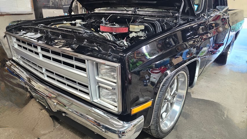 Chevrolet-C-10-1987-Standard-Cab-Pickup-30
