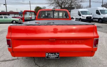 Chevrolet-C-10-Silverado-1986-Custom-10