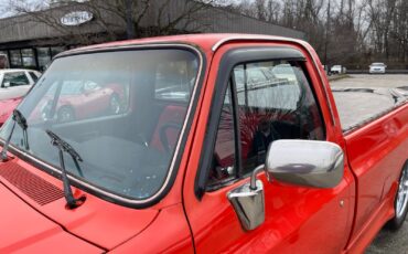 Chevrolet-C-10-Silverado-1986-Custom-11