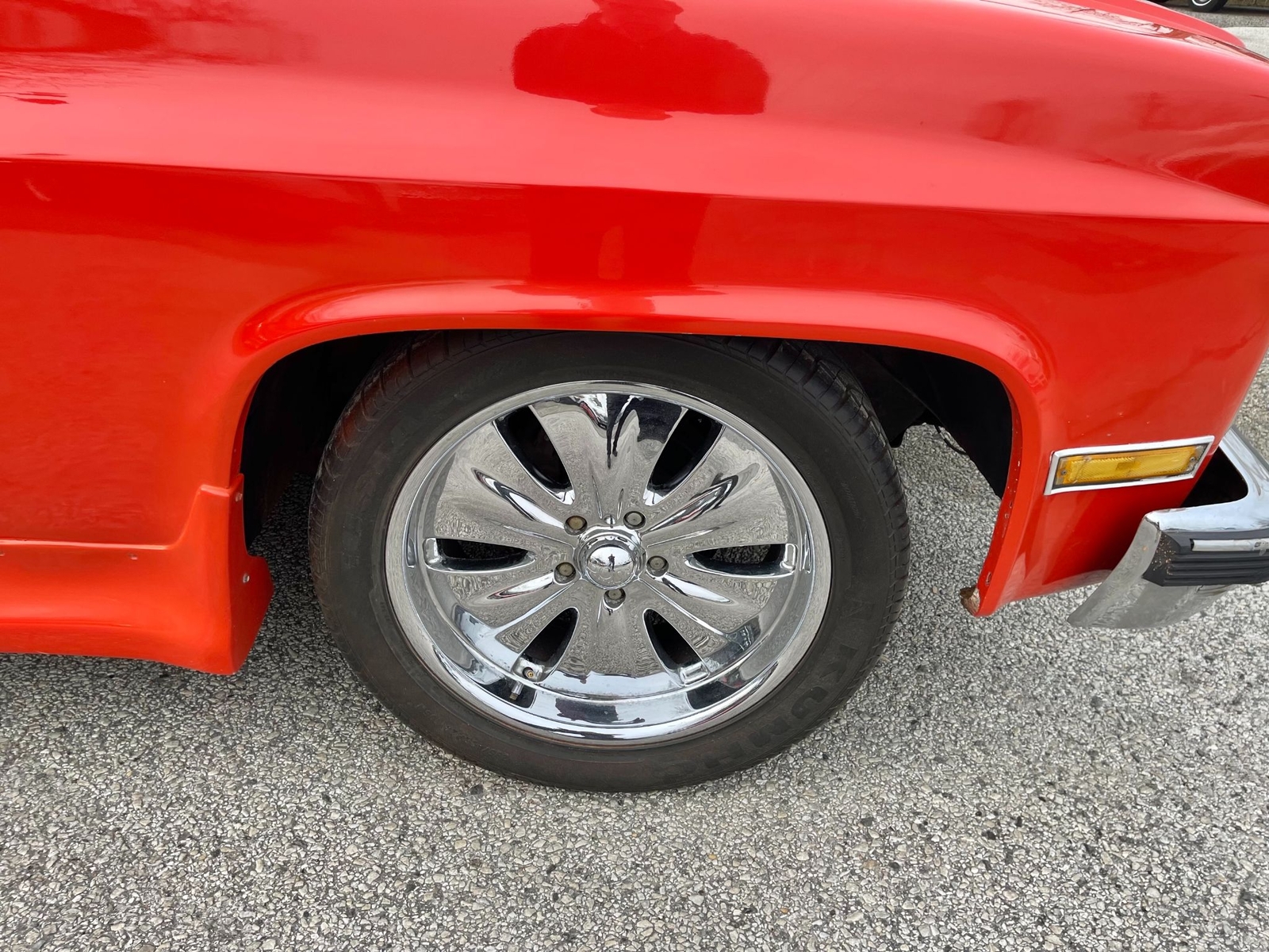 Chevrolet-C-10-Silverado-1986-Custom-15