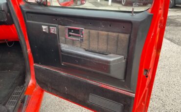 Chevrolet-C-10-Silverado-1986-Custom-22