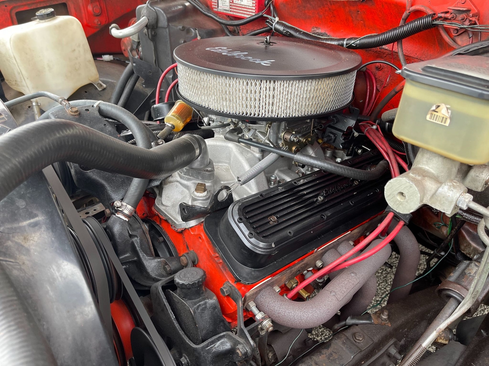 Chevrolet-C-10-Silverado-1986-Custom-26