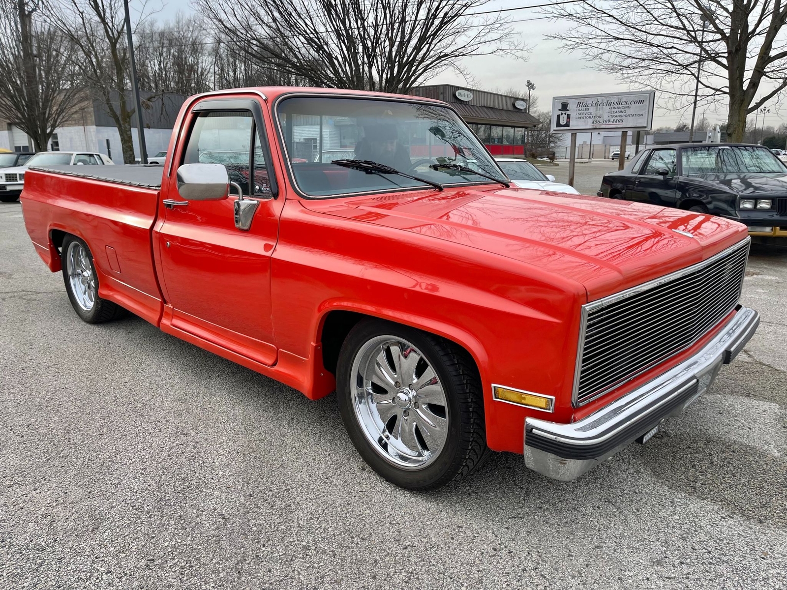 Chevrolet-C-10-Silverado-1986-Custom-3