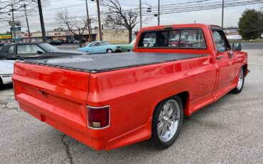 Chevrolet-C-10-Silverado-1986-Custom-8