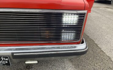Chevrolet-C-10-Silverado-1986-Custom-9