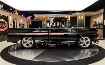 Chevrolet-C10-1961-Pickup-Truck-11