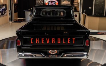 Chevrolet-C10-1961-Pickup-Truck-15