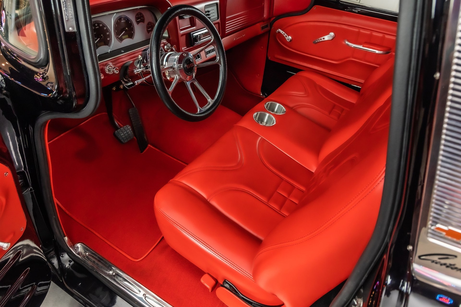 Chevrolet-C10-1961-Pickup-Truck-2