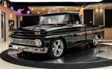 Chevrolet-C10-1961-Pickup-Truck