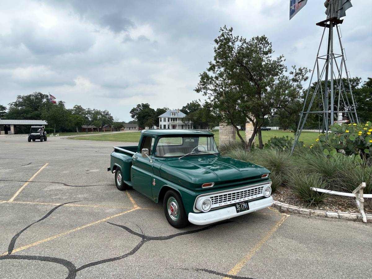 Chevrolet-C10-1963-green-10