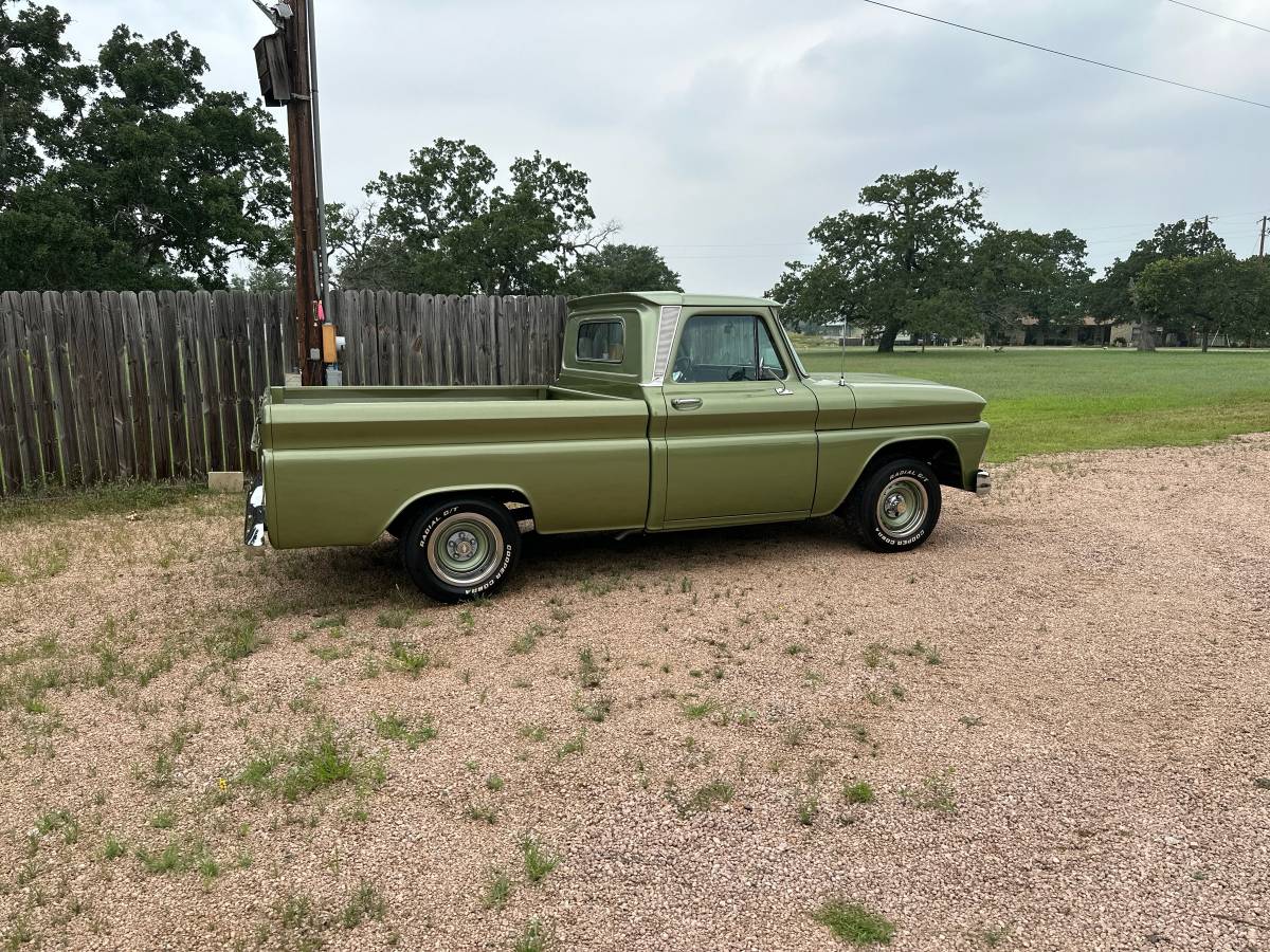 Chevrolet-C10-1966-green-7
