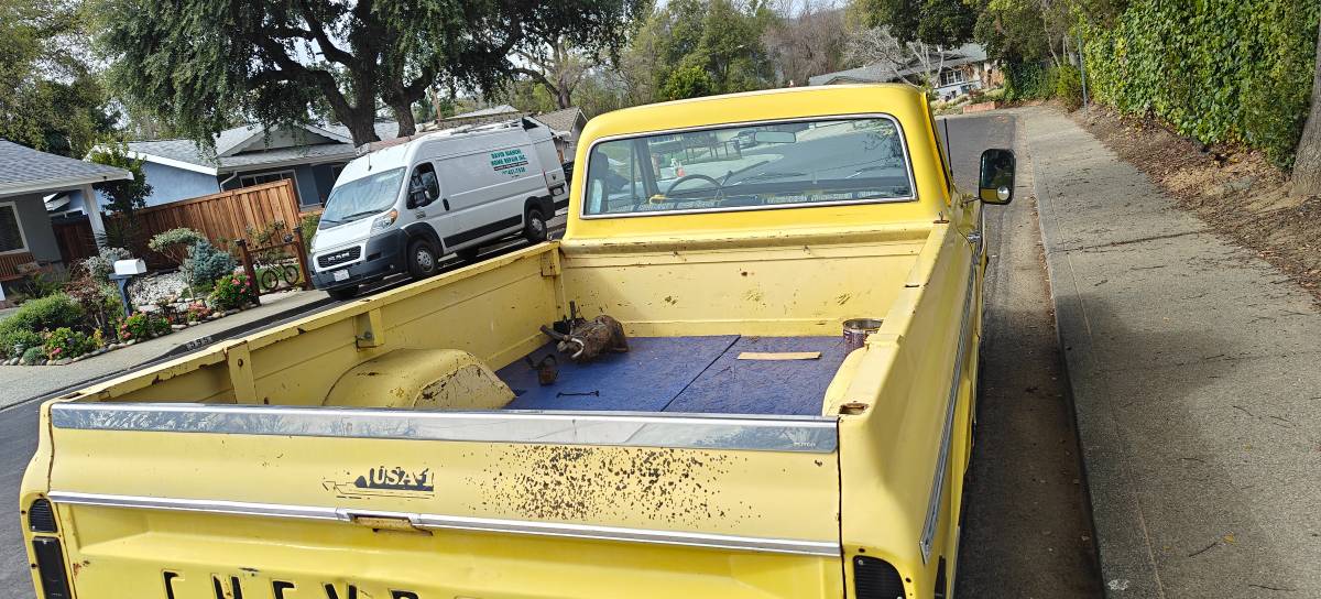 Chevrolet C10  1970 yellow