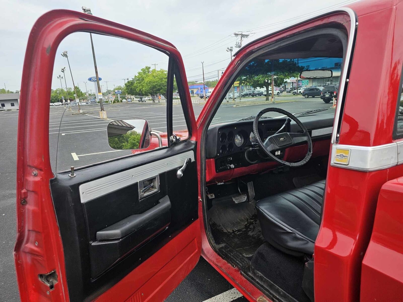 Chevrolet-C10-Scottsdale-1984-Short-Bed-12