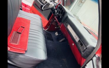 Chevrolet-C10-Scottsdale-1984-Short-Bed-14