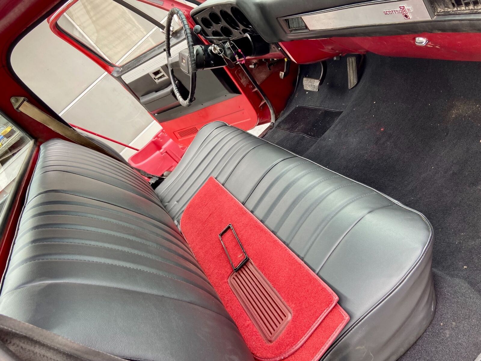 Chevrolet-C10-Scottsdale-1984-Short-Bed-16