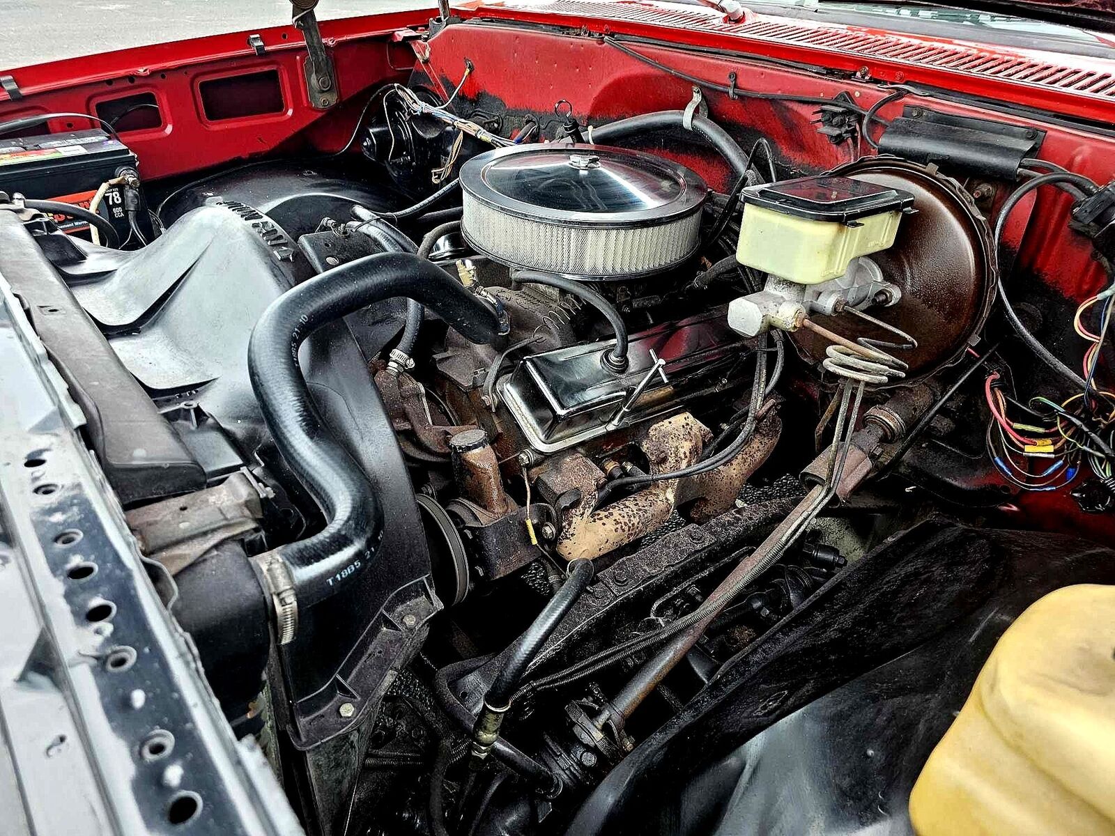 Chevrolet-C10-Scottsdale-1984-Short-Bed-24