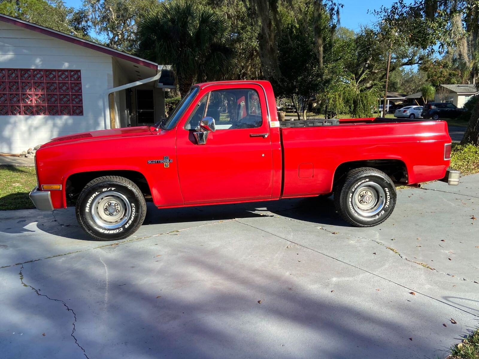 Chevrolet-C10-Scottsdale-1984-Short-Bed-4