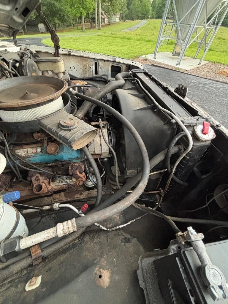 Chevrolet-C10-Silverado-SWB-cold-air-9000-just-spent-1984-21