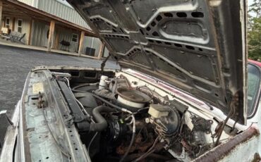Chevrolet-C10-Silverado-SWB-cold-air-9000-just-spent-1984-22