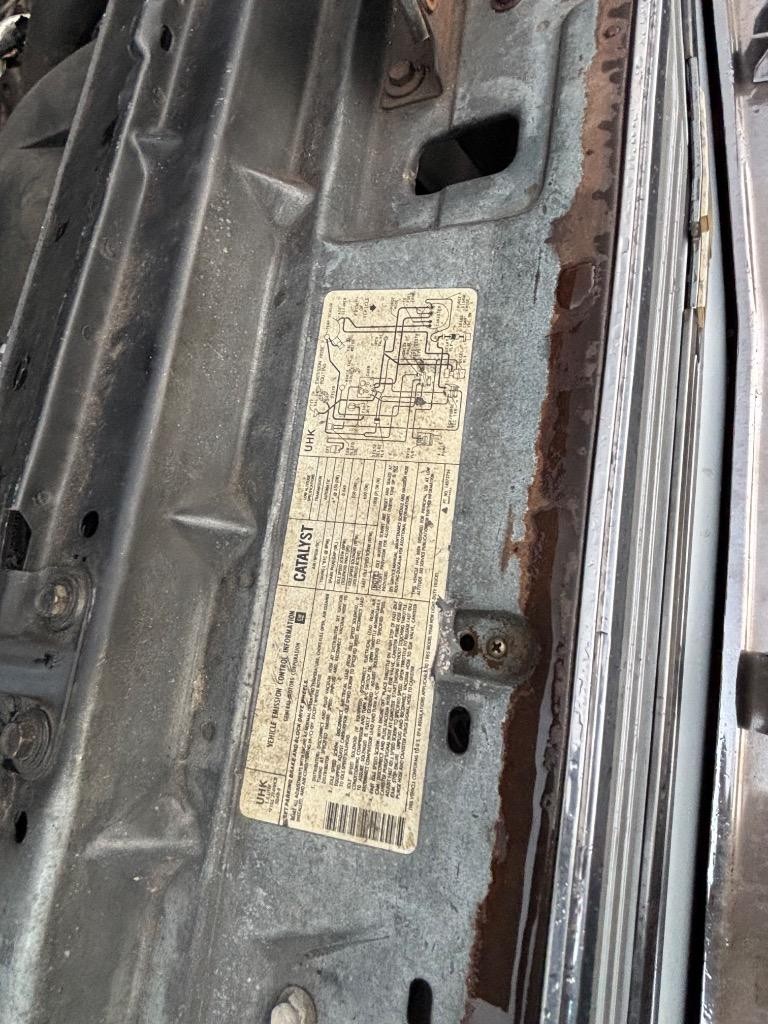 Chevrolet-C10-Silverado-SWB-cold-air-9000-just-spent-1984-26