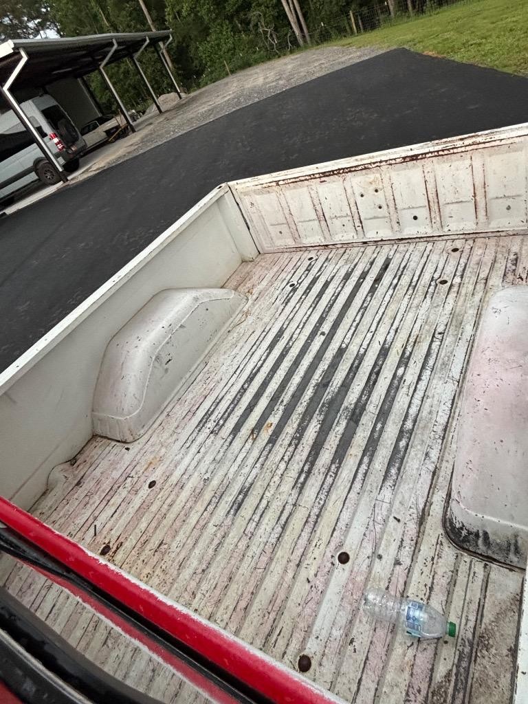 Chevrolet-C10-Silverado-SWB-cold-air-9000-just-spent-1984-32