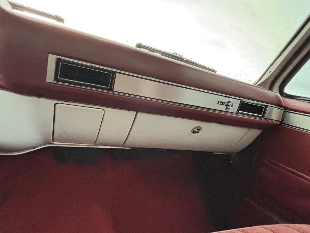 Chevrolet-C10-Silverado-SWB-cold-air-9000-just-spent-1984-35