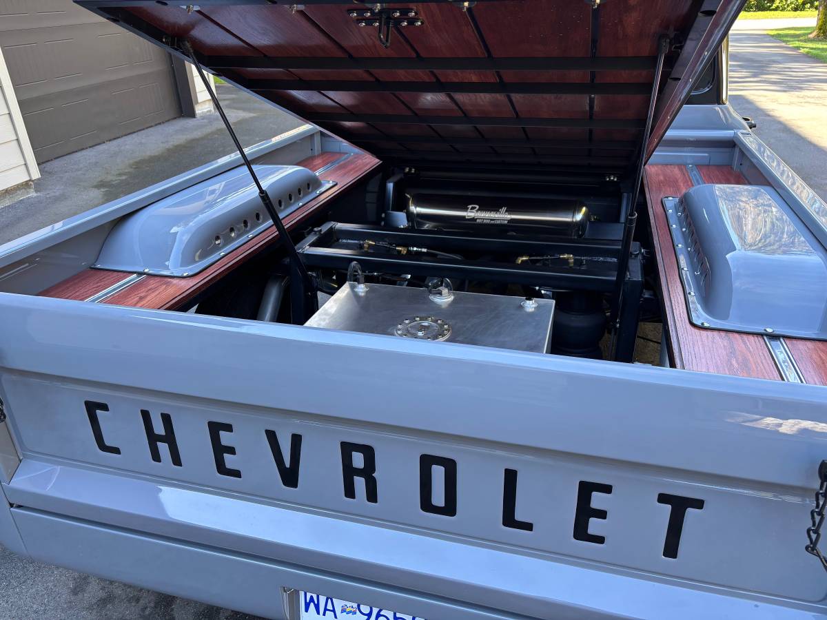 Chevrolet-C10-pickup-1960-grey-3