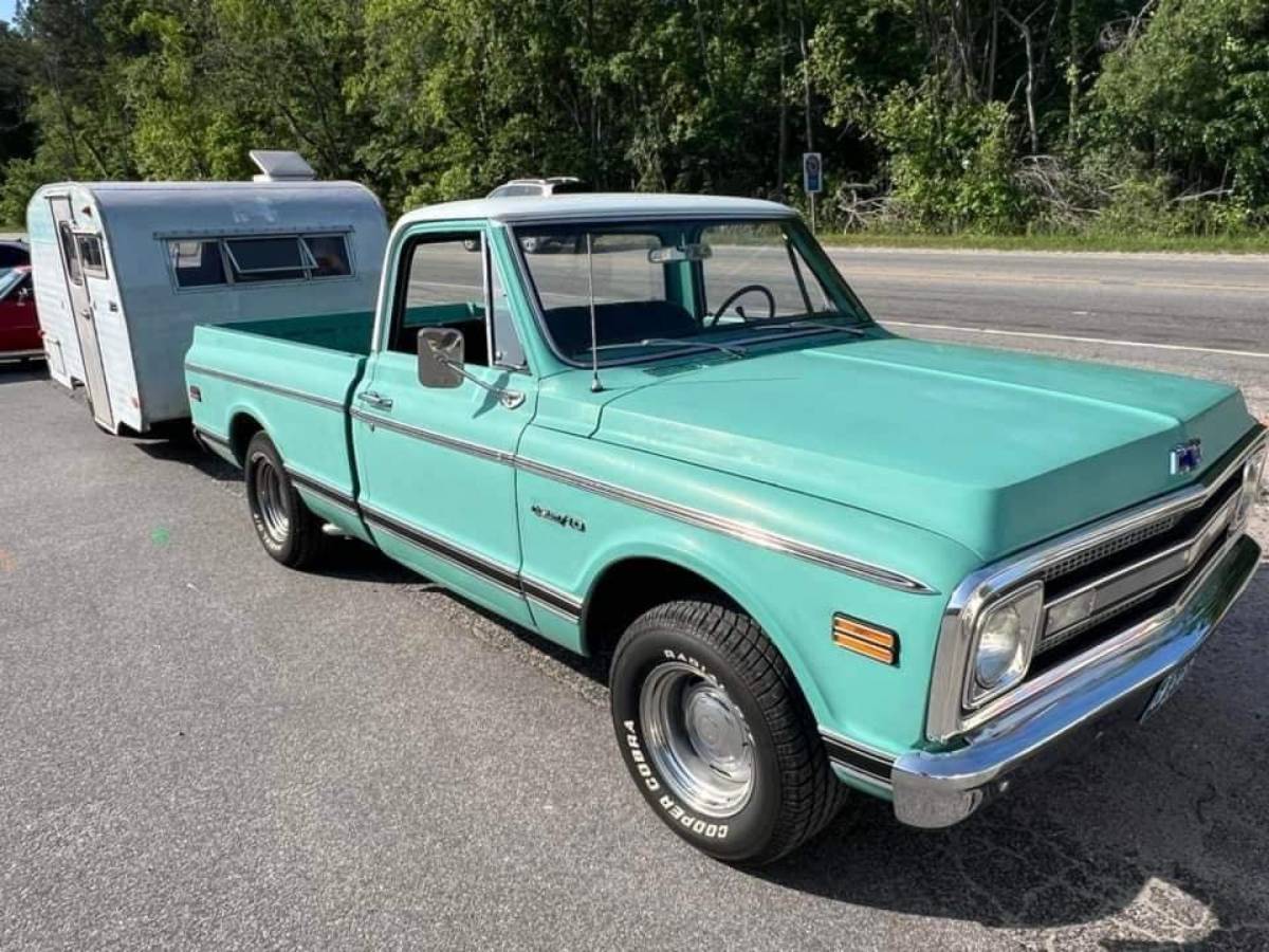 Chevrolet-C10-pickup-1969-green-10
