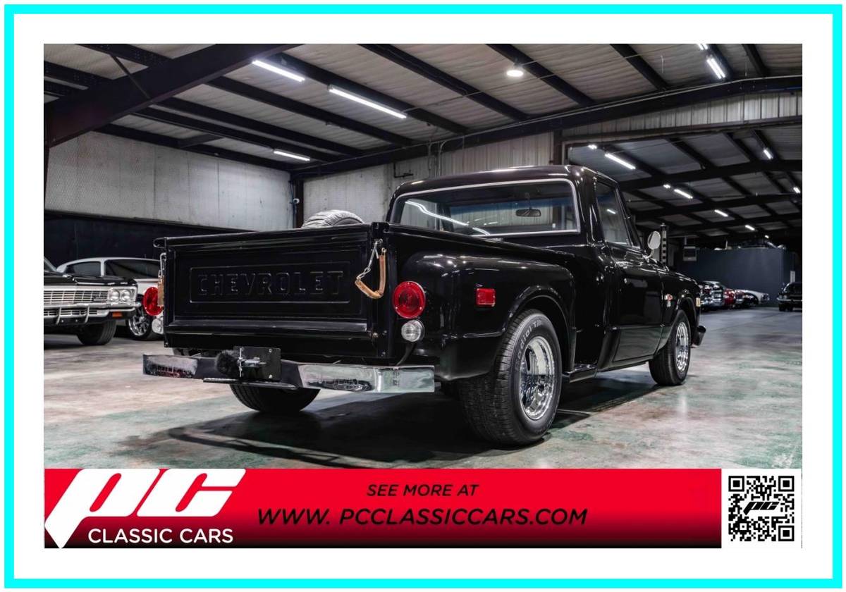 Chevrolet-C10-step-side-1968-black-1
